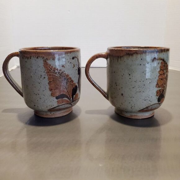 Vintage Studio Pottery Hand Painted Bird Floral Speckeled Coffee Mug Tea Cups - Picture 4 of 8